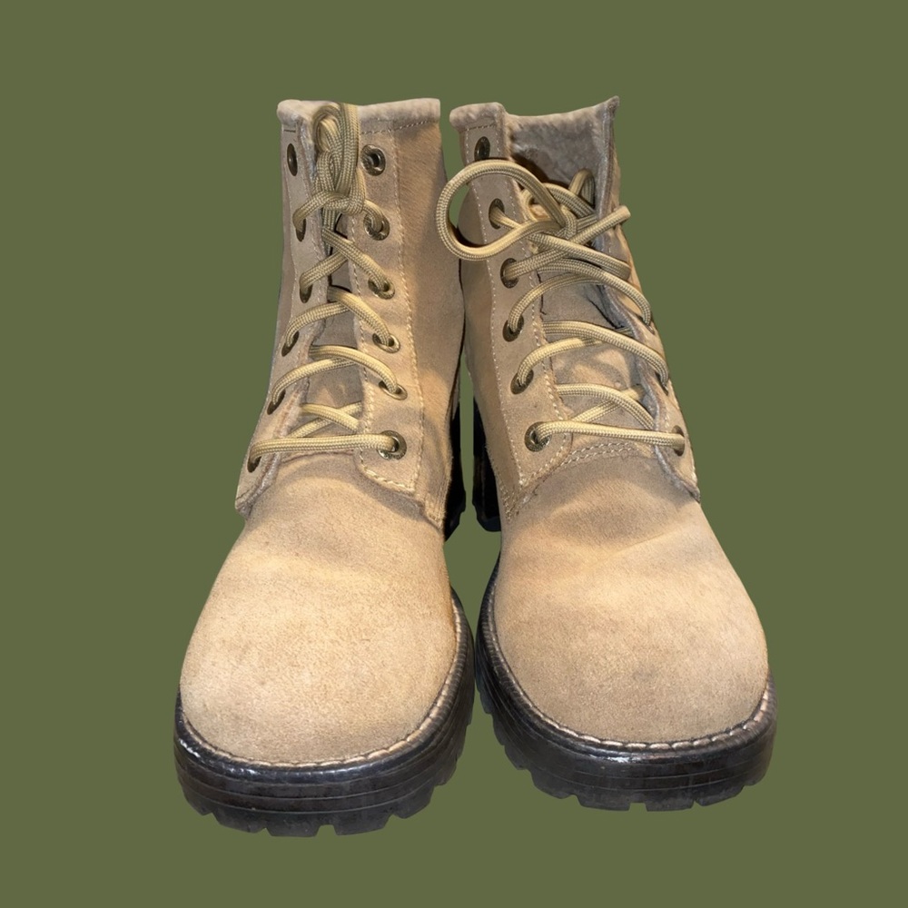 Vintage Chunky Platform Suede Skechers Boots - Picture 3 of 5